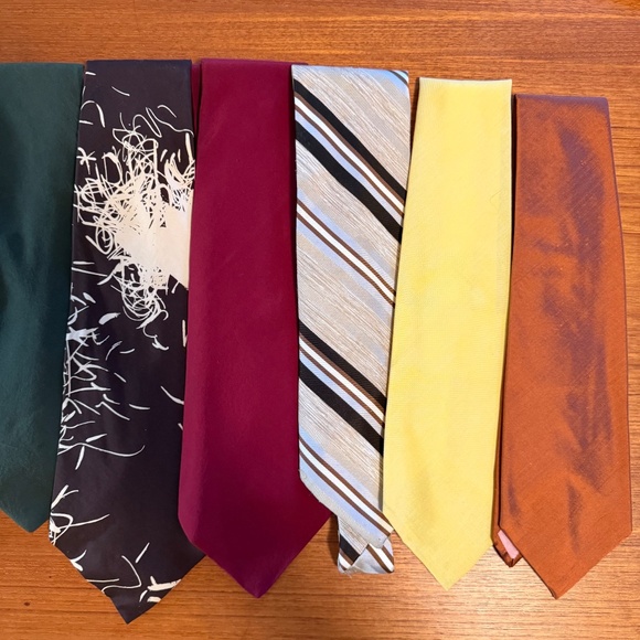 10 Assorted Men's Ties - Picture 2 of 2